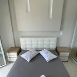 Agora Luxury 4 루트라키