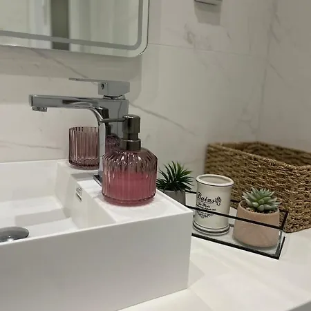 Agora Luxury 4 * Loutráki