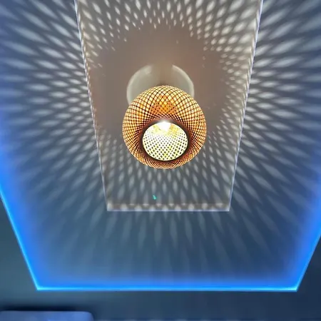 Agora Luxury 4