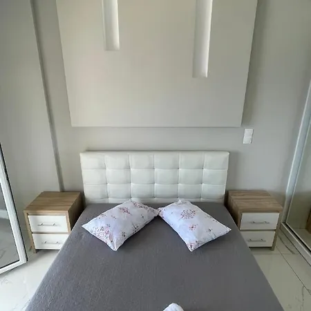 Agora Luxury 4 Loutráki
