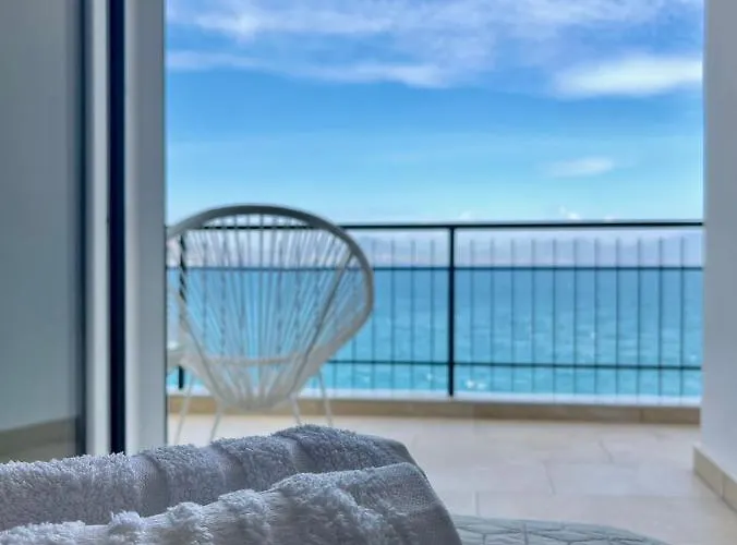 Agora Luxury 4 Апартаменты